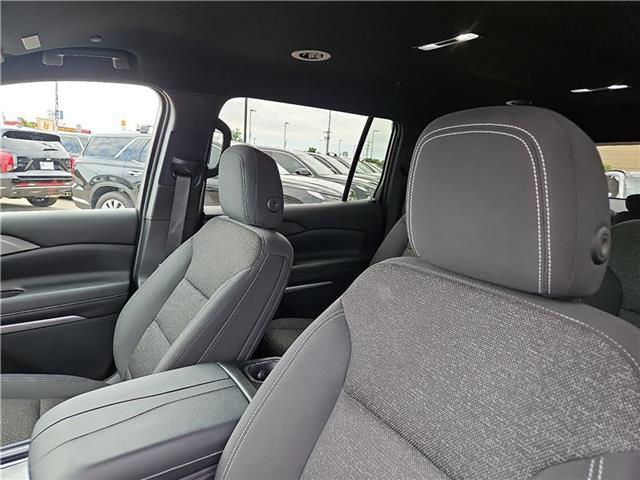 used 2024 Chevrolet Traverse car, priced at $41,844