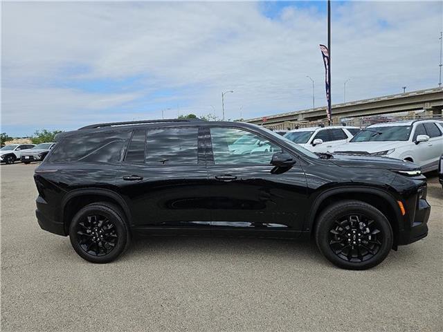 used 2024 Chevrolet Traverse car, priced at $41,844