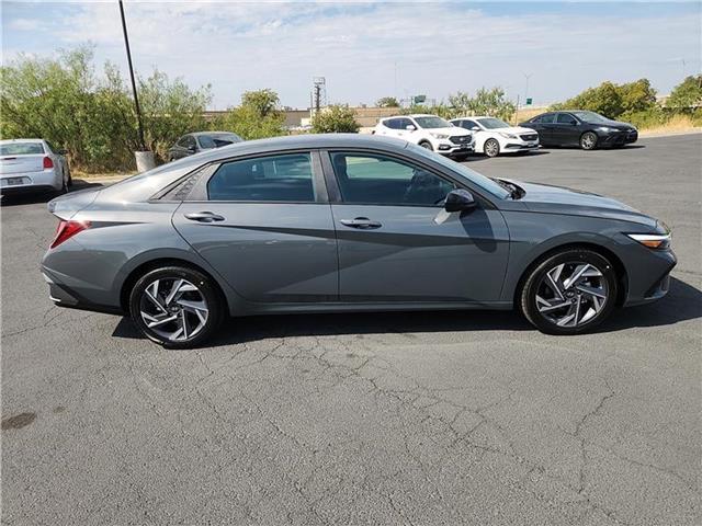 new 2025 Hyundai Elantra car, priced at $25,160