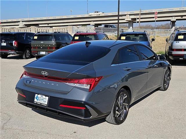 new 2025 Hyundai Elantra car, priced at $27,435
