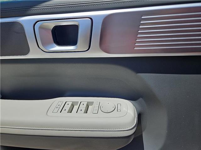 used 2024 Hyundai Santa Fe car, priced at $35,906