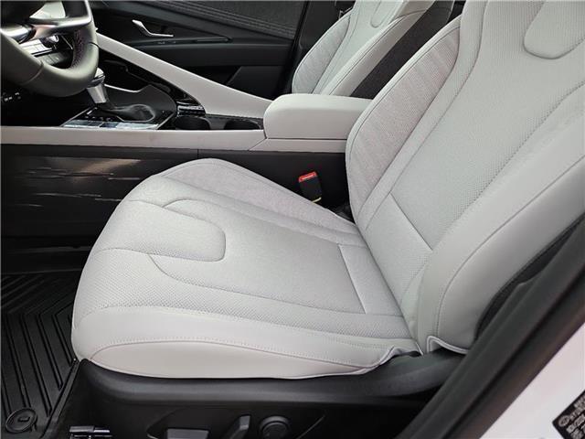 new 2025 Hyundai Elantra car, priced at $28,630