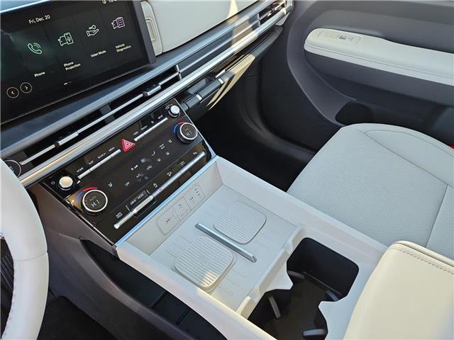 new 2025 Hyundai Santa Fe car, priced at $38,915