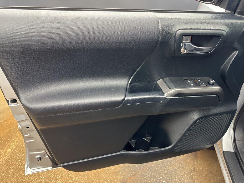 used 2016 Toyota Tacoma car, priced at $23,784