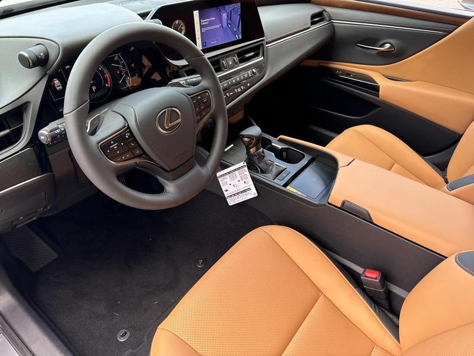 new 2025 Lexus ES 350 car, priced at $48,214