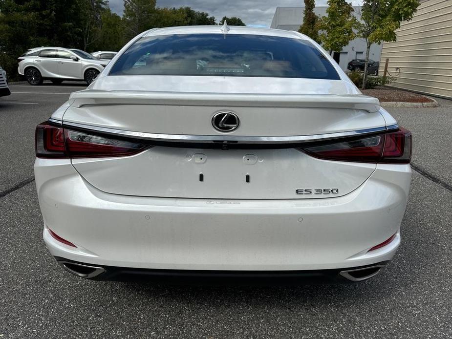 new 2025 Lexus ES 350 car, priced at $48,214