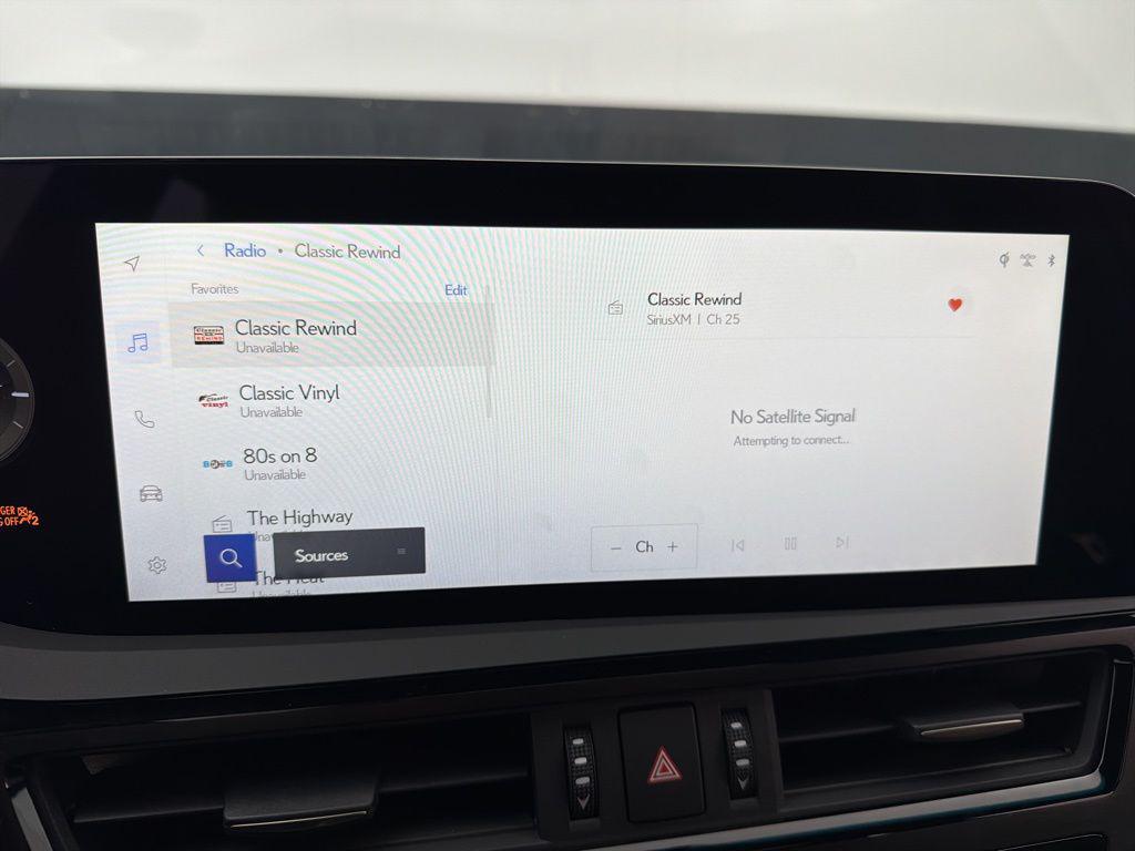 new 2025 Lexus ES 350 car, priced at $50,220