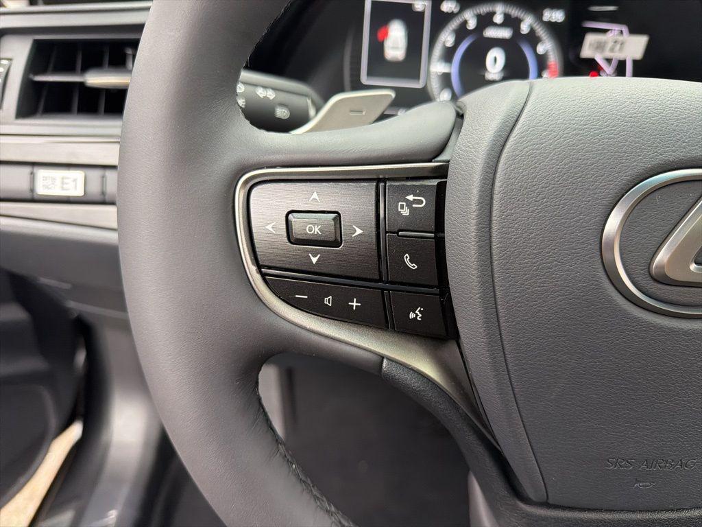 new 2025 Lexus ES 350 car, priced at $50,220