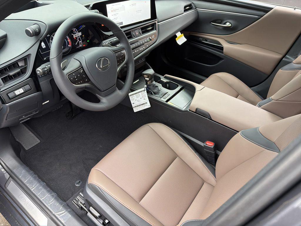 new 2025 Lexus ES 350 car, priced at $50,220