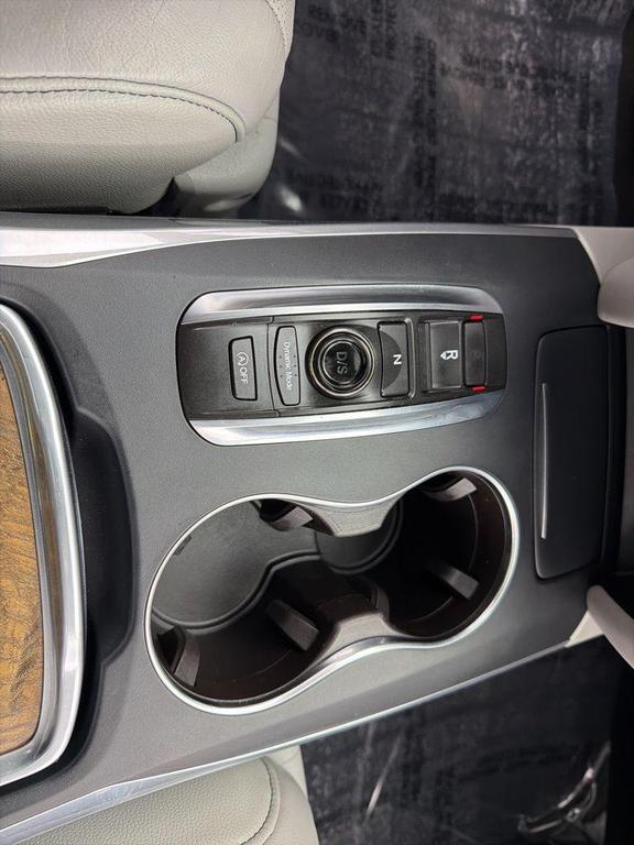 used 2019 Acura MDX car, priced at $23,384