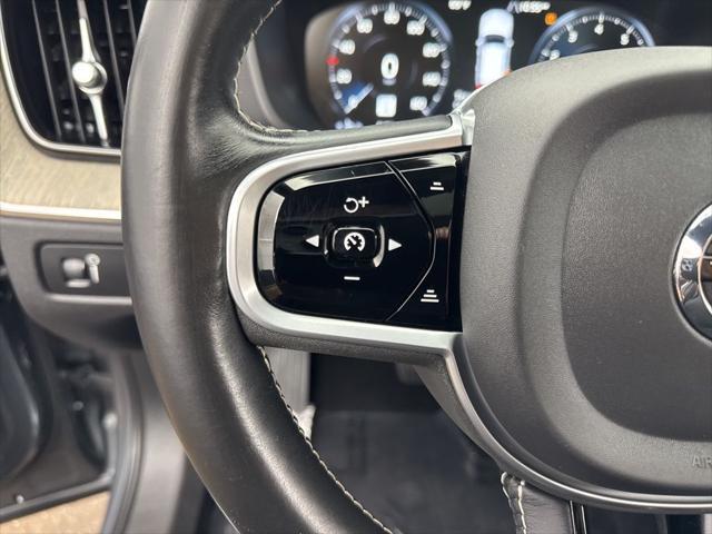 used 2020 Volvo XC60 car, priced at $26,984