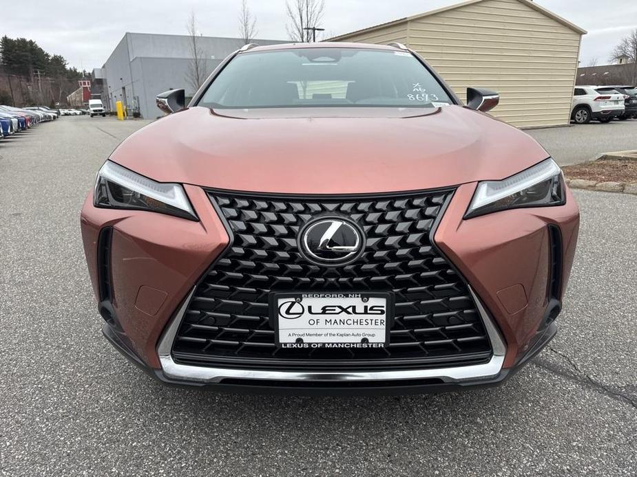 new 2025 Lexus UX 300h car