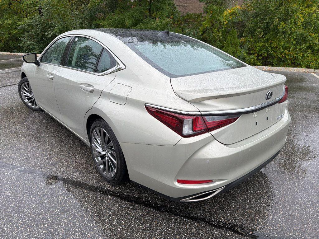 new 2025 Lexus ES 350 car, priced at $56,929