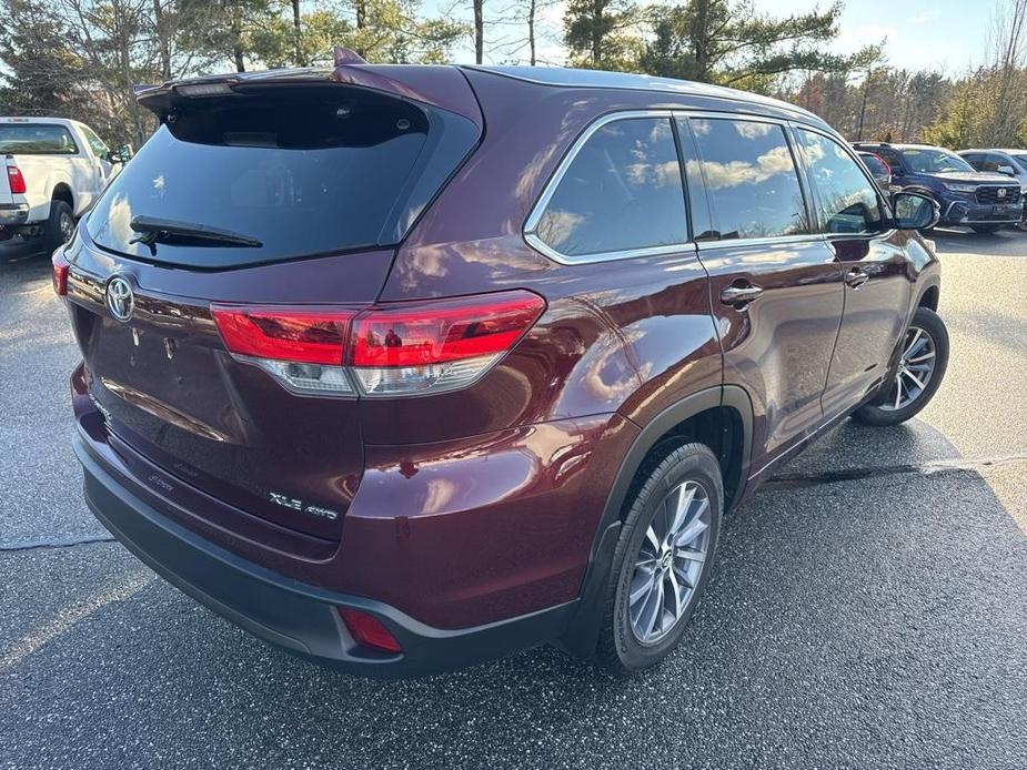 used 2018 Toyota Highlander car, priced at $25,484