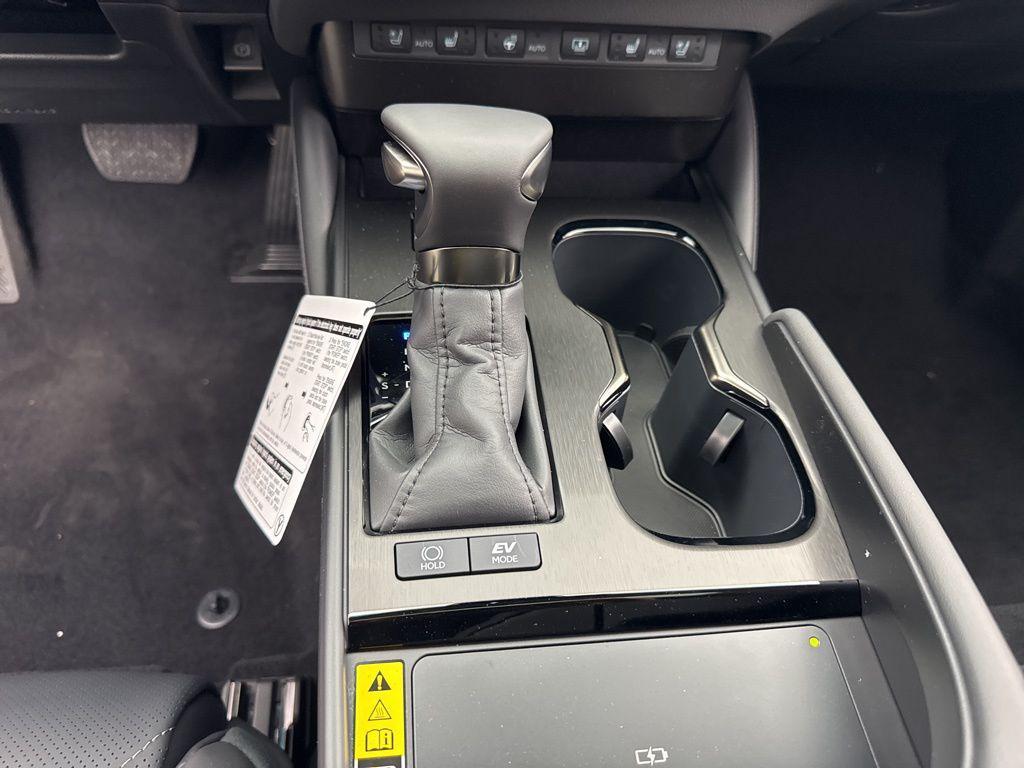 new 2025 Lexus ES 300h car, priced at $54,145