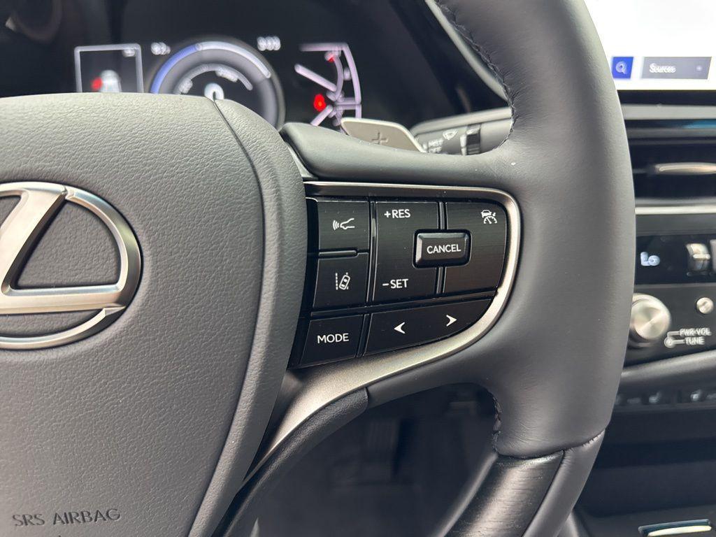 new 2025 Lexus ES 300h car, priced at $54,145