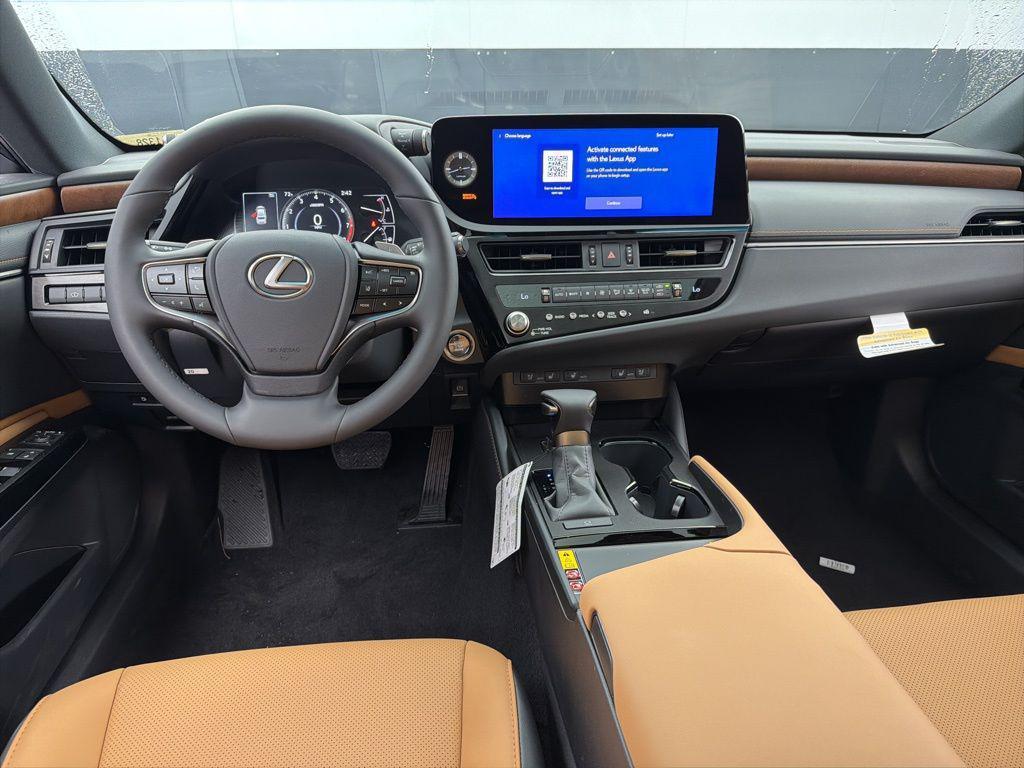 new 2025 Lexus ES 350 car, priced at $49,975