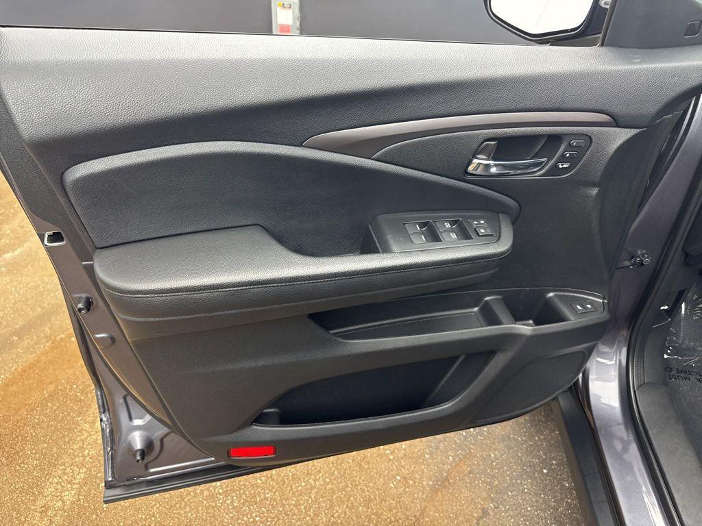 used 2021 Honda Passport car, priced at $27,984