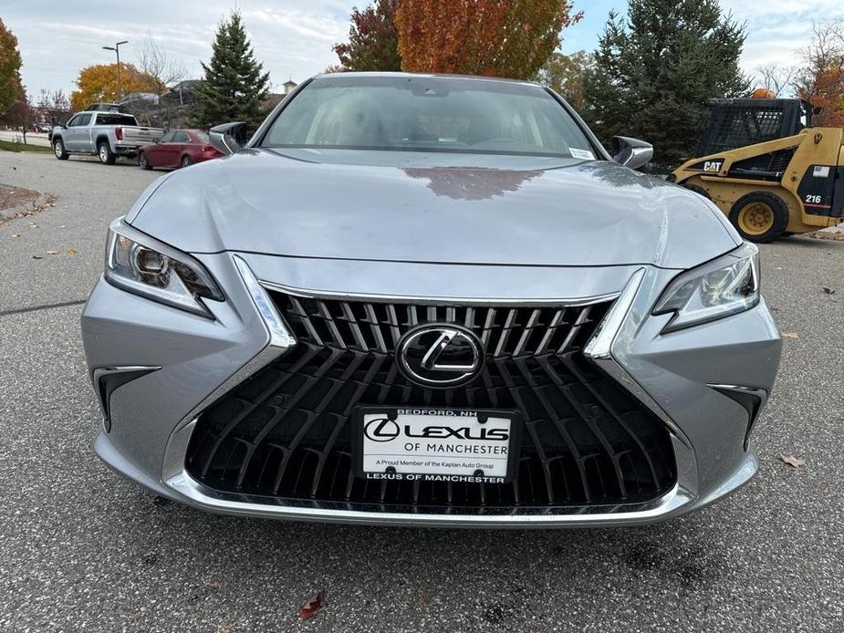 new 2025 Lexus ES 350 car, priced at $47,914