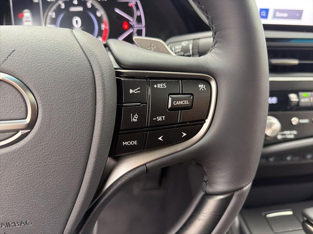 new 2025 Lexus ES 350 car, priced at $56,169