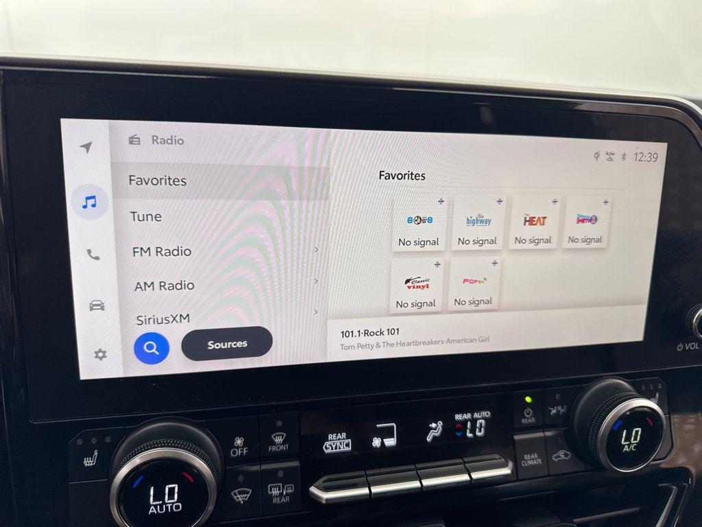 used 2023 Toyota Highlander car, priced at $37,384