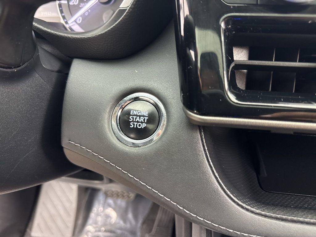 used 2023 Toyota Highlander car, priced at $37,384