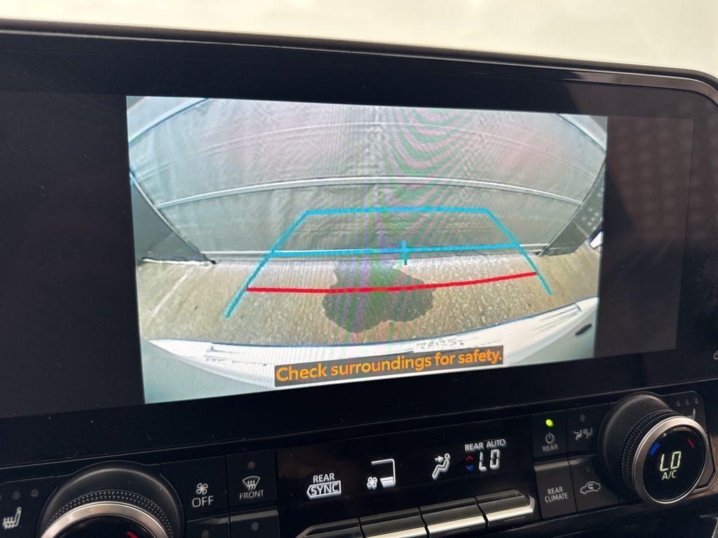 used 2023 Toyota Highlander car, priced at $37,384