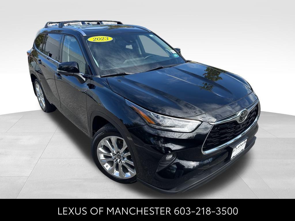 used 2023 Toyota Highlander car, priced at $38,784