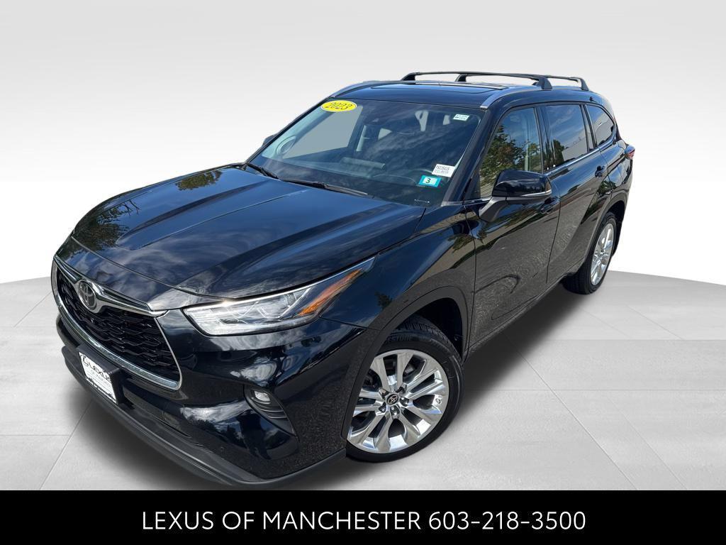 used 2023 Toyota Highlander car, priced at $38,784