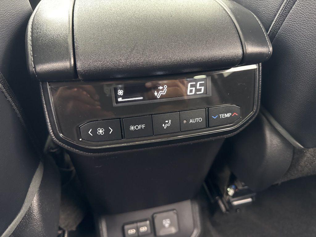 used 2023 Toyota Highlander car, priced at $38,784