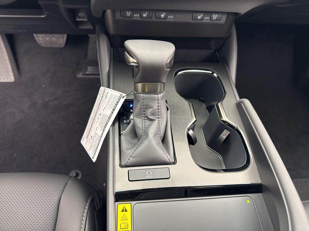 new 2025 Lexus ES 350 car, priced at $49,849