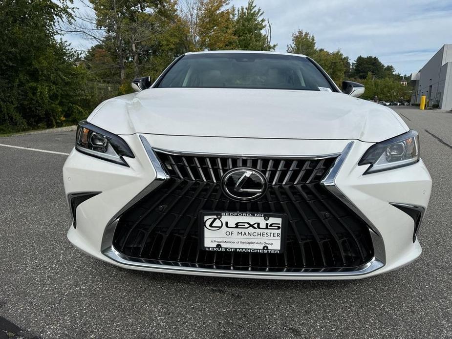 new 2025 Lexus ES 350 car, priced at $47,914