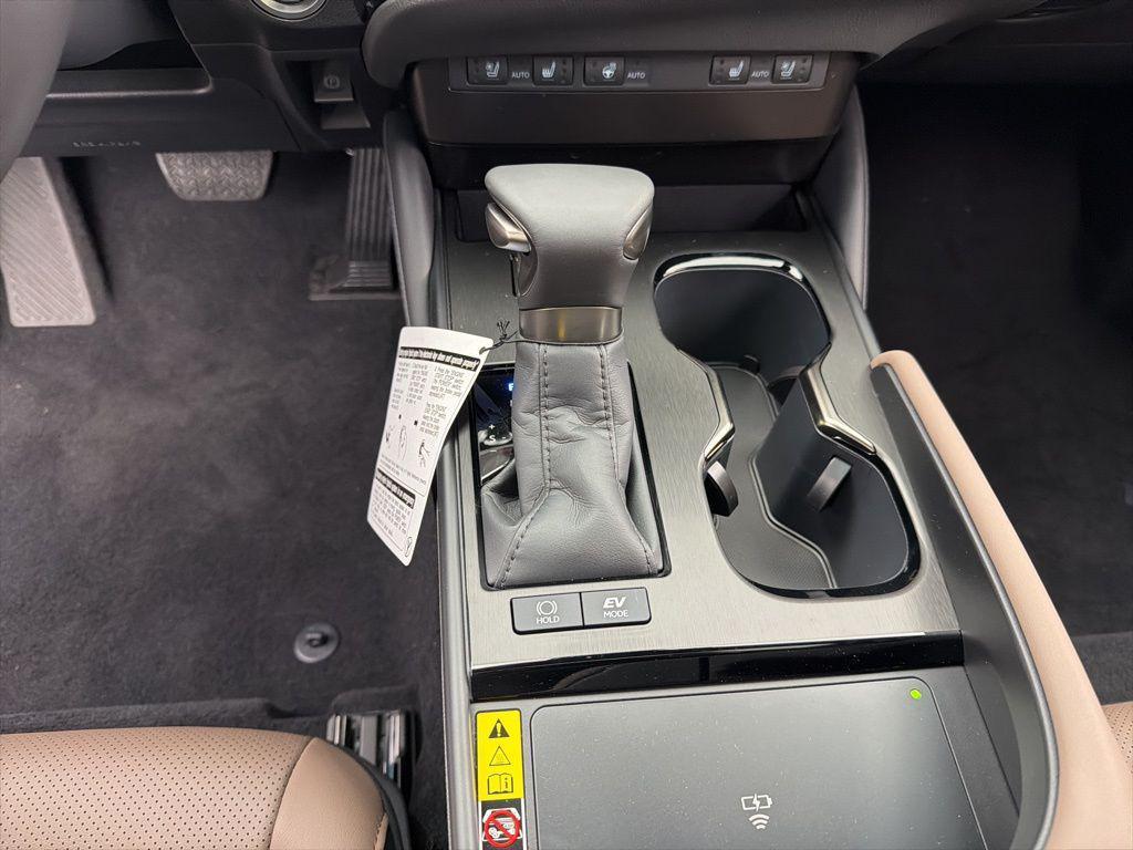 new 2025 Lexus ES 300h car, priced at $49,924