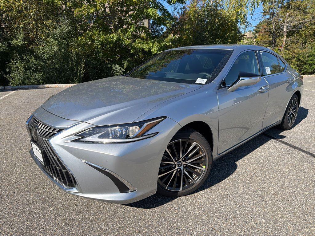 new 2025 Lexus ES 300h car, priced at $49,924