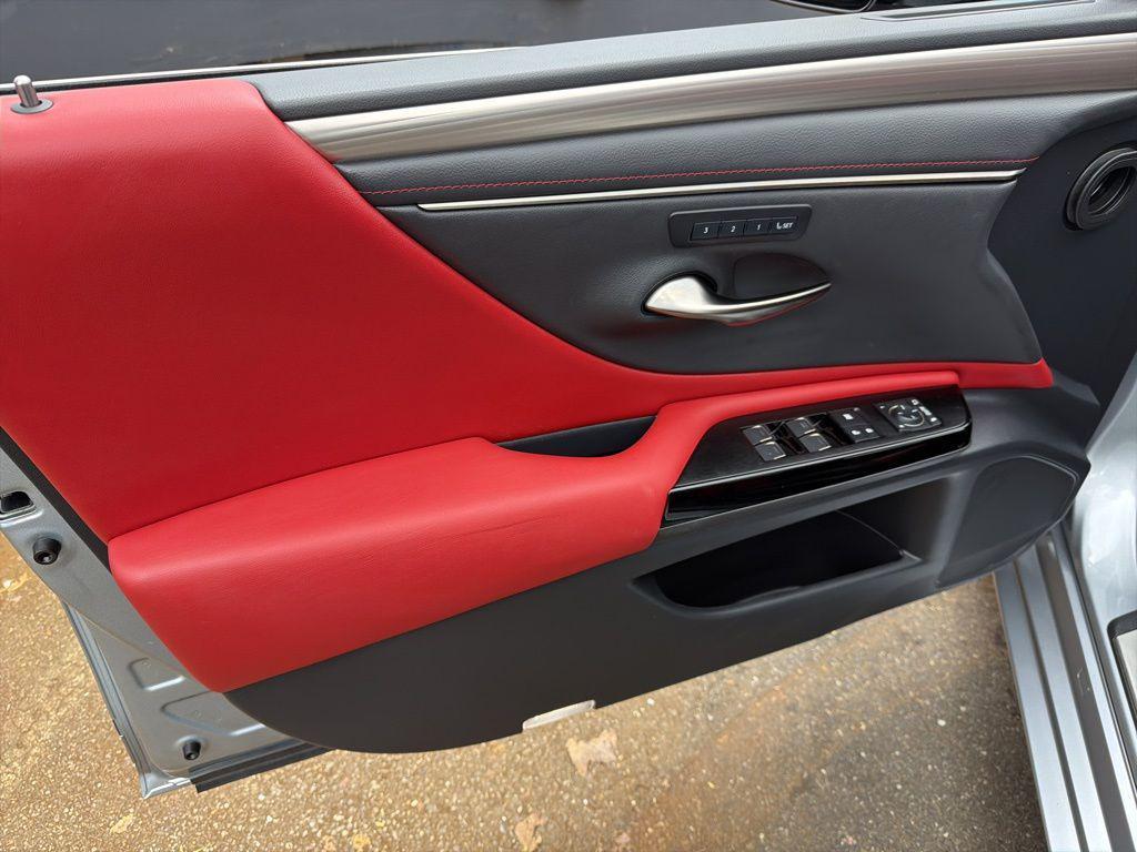 used 2022 Lexus ES 350 car, priced at $28,984