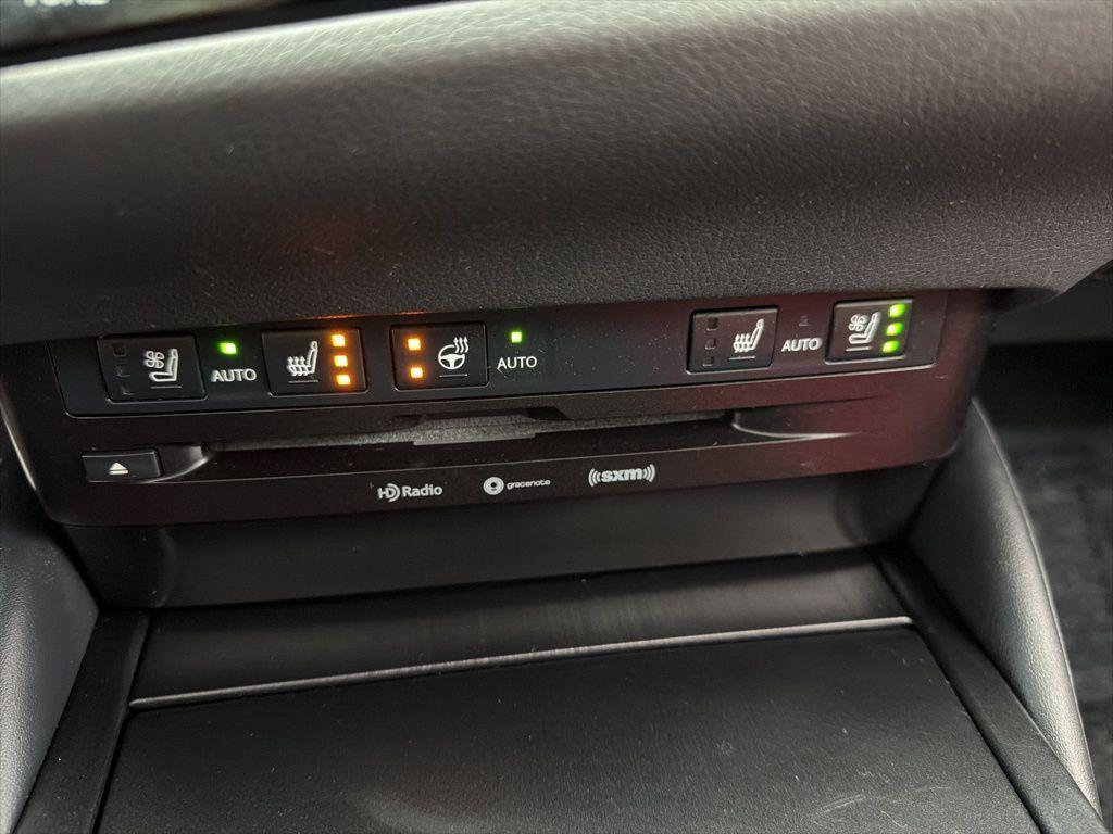 used 2022 Lexus ES 350 car, priced at $28,984