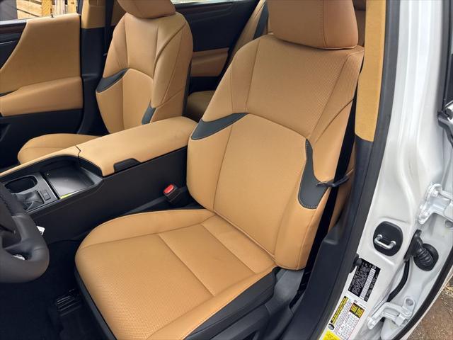 new 2025 Lexus ES 350 car, priced at $50,714