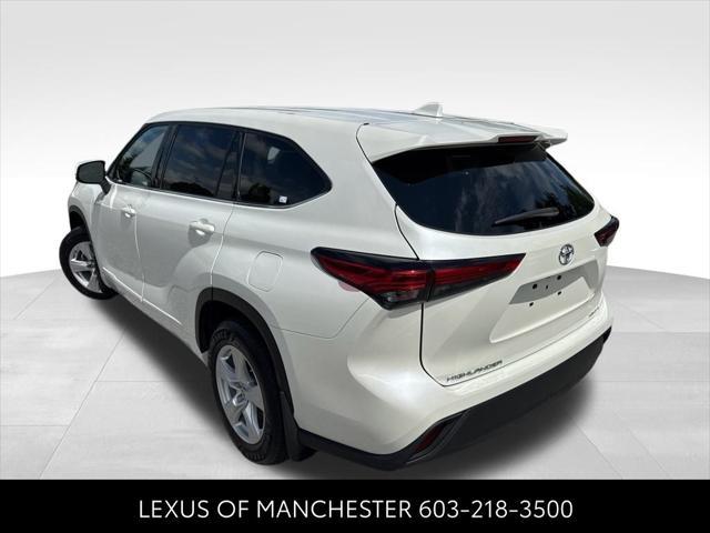 used 2021 Toyota Highlander car, priced at $28,484