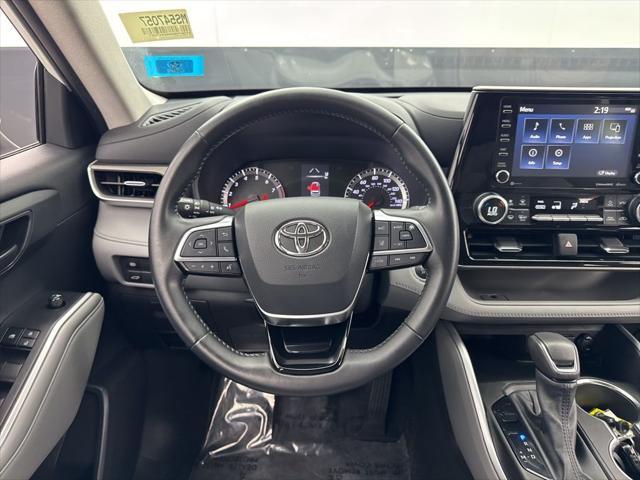 used 2021 Toyota Highlander car, priced at $28,484