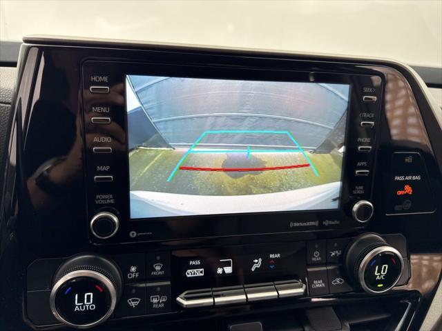used 2021 Toyota Highlander car, priced at $28,484