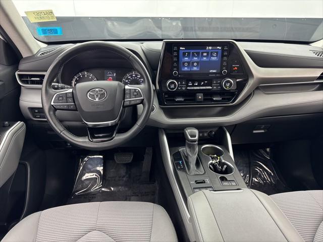 used 2021 Toyota Highlander car, priced at $28,484