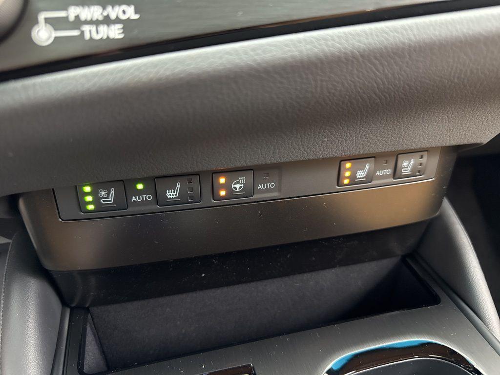 new 2025 Lexus ES 350 car, priced at $47,198