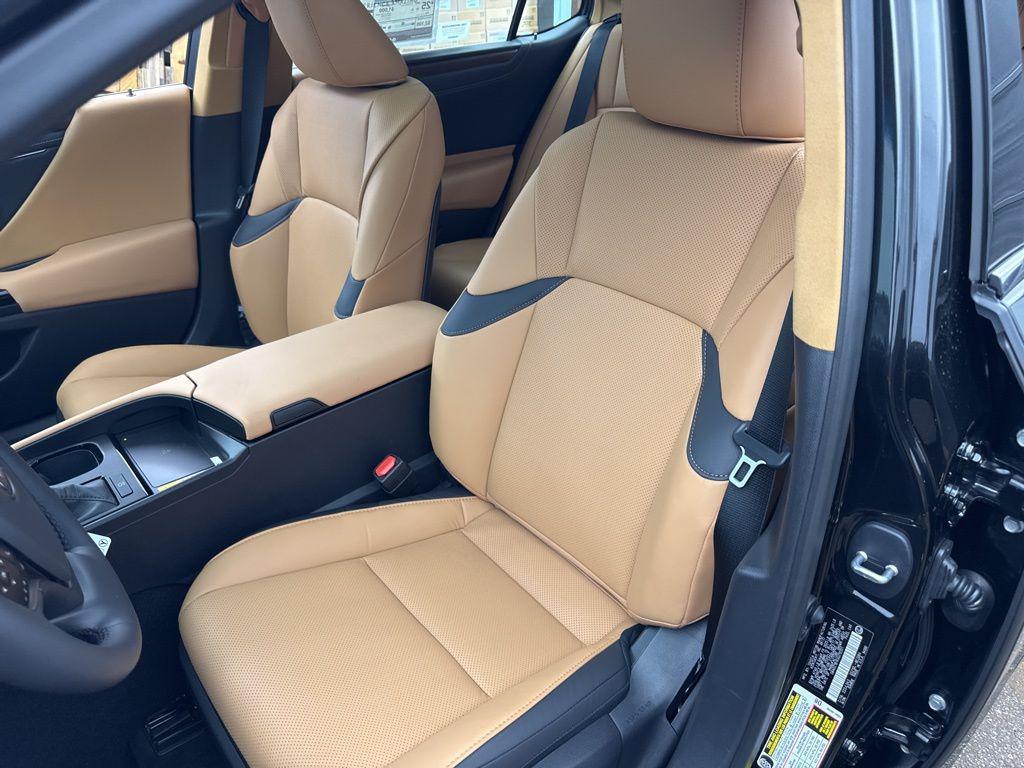 new 2025 Lexus ES 350 car, priced at $47,198