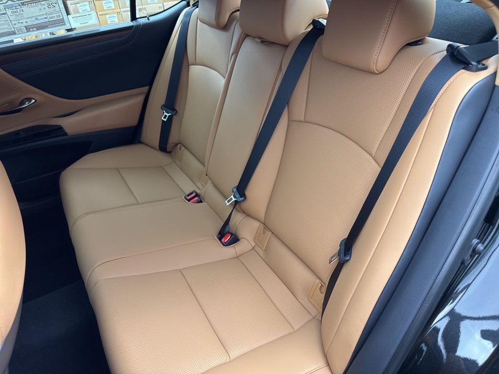 new 2025 Lexus ES 350 car, priced at $47,198