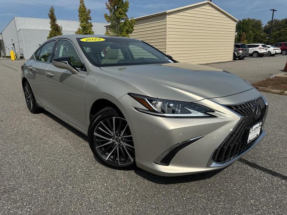 used 2022 Lexus ES 300h car, priced at $35,784