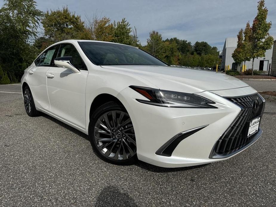 new 2024 Lexus ES 300h car, priced at $57,350