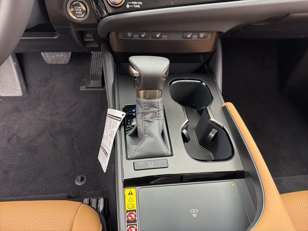 new 2025 Lexus ES 350 car, priced at $51,044