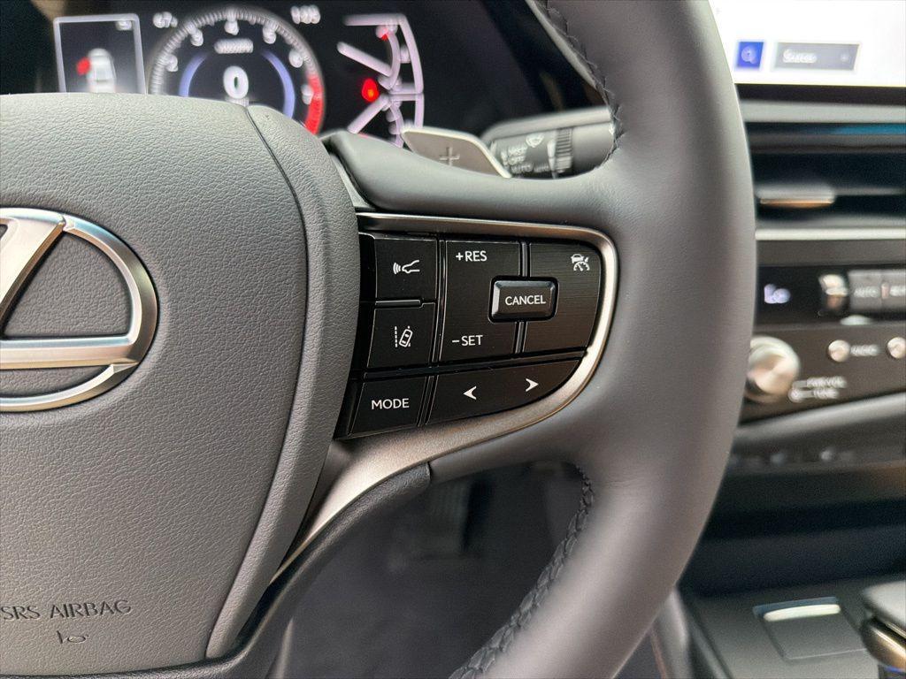 new 2025 Lexus ES 350 car, priced at $51,044