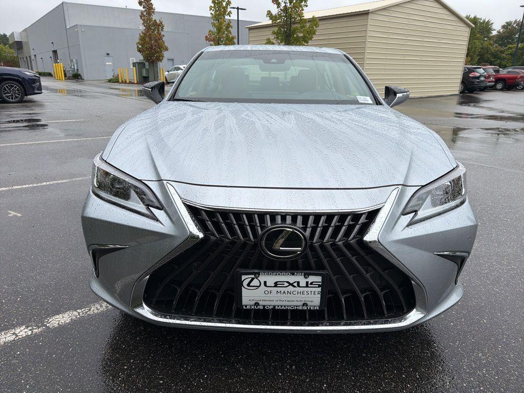 new 2025 Lexus ES 350 car, priced at $51,044
