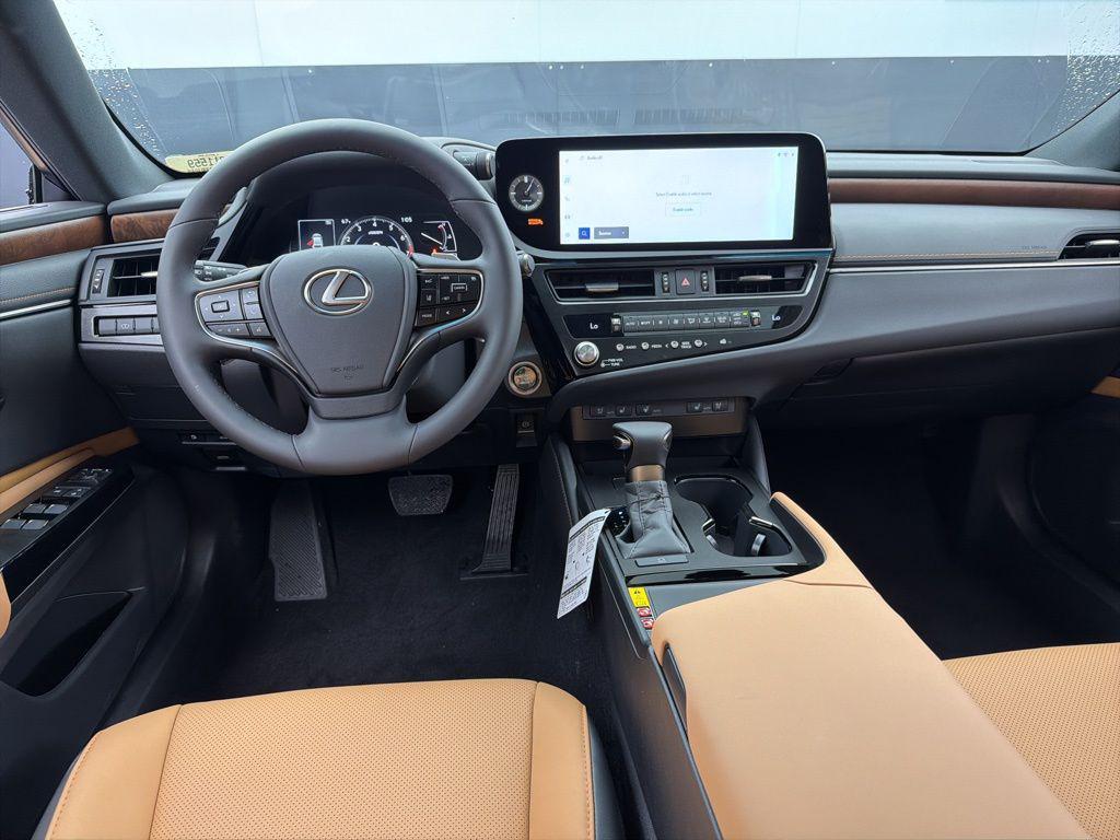 new 2025 Lexus ES 350 car, priced at $51,044